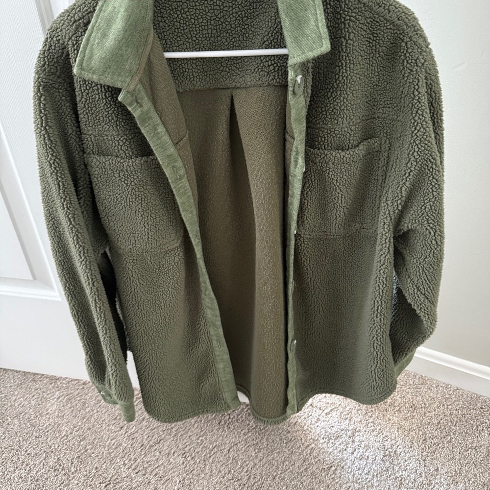 Dylan Sherpa shacket